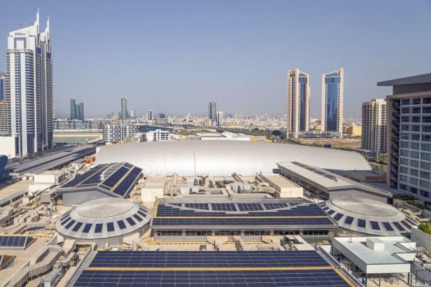 Bahrain powers up 372 green energy projects